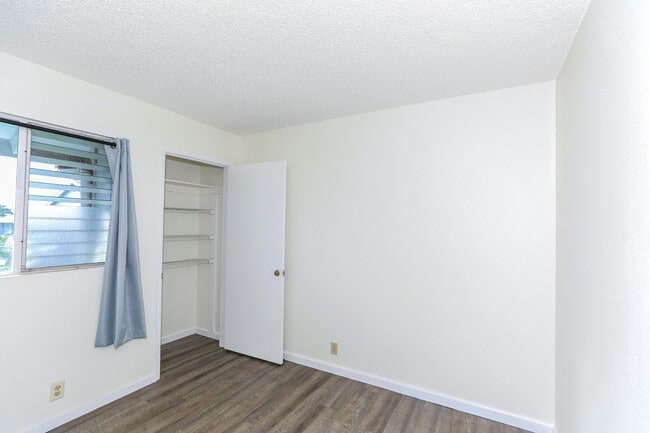 Building Photo - WAIPIO GENTRY: 2-BED, 1-BATH, 1-PARKING NOW AVAILABLE !