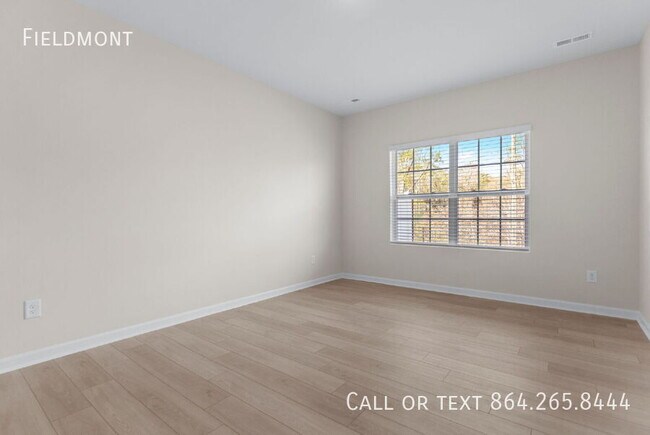 Building Photo - 211 Backstay Ln