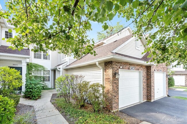Building Photo - 3073 Kentshire Cir