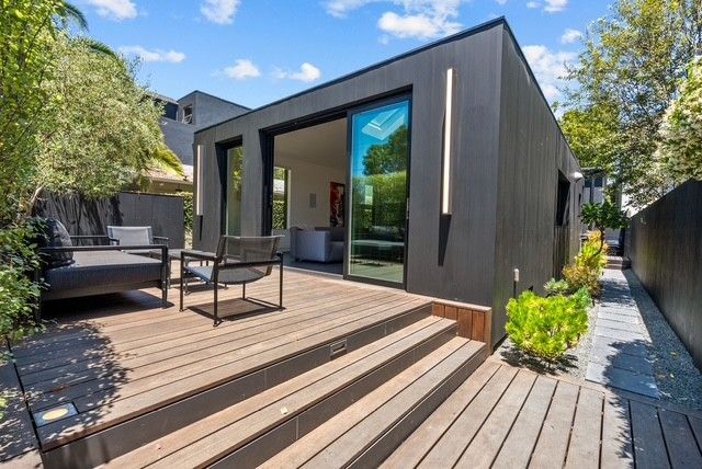 Building Photo - 1527 Cabrillo Ave