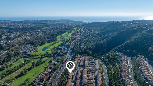 Building Photo - 30902 Club House Dr