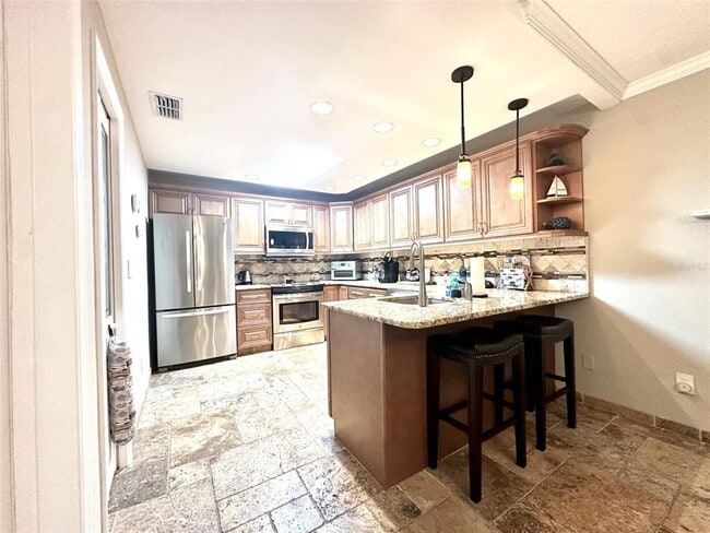 Building Photo - 14622 Pinecrest Dr