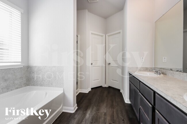 Building Photo - 255 Rd 5102F