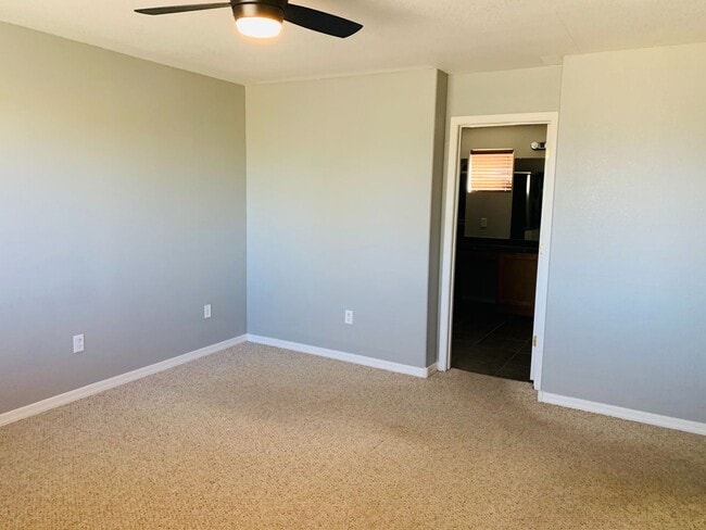 Building Photo - Rancho Sahuarita 4 bedroom 3 bath 2 story Home