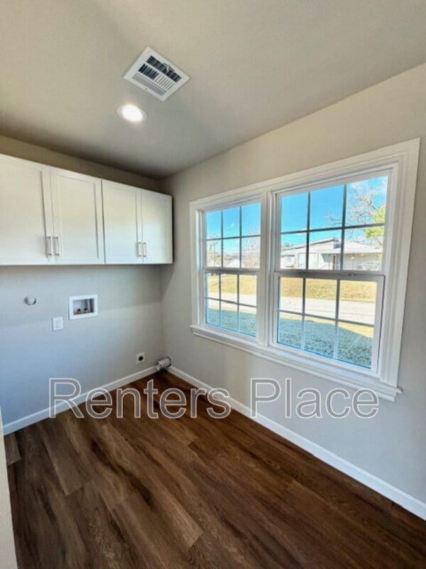 Building Photo - 543 N Ridgeway St