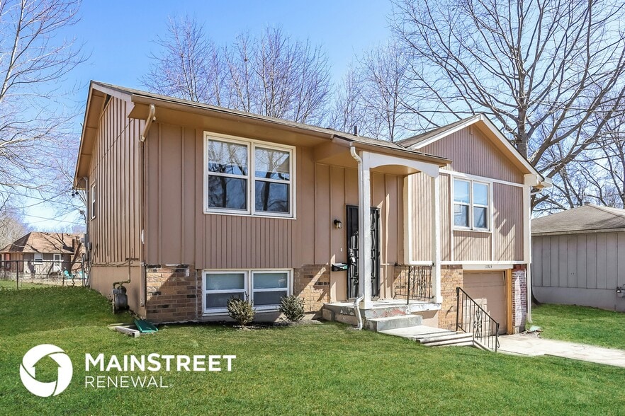 Building Photo - 11923 Manchester Ave