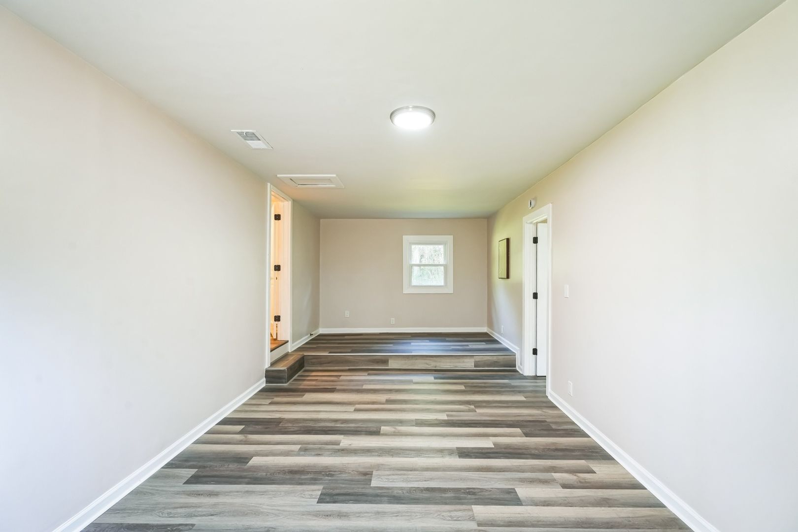 Building Photo - 309 Lagrange St