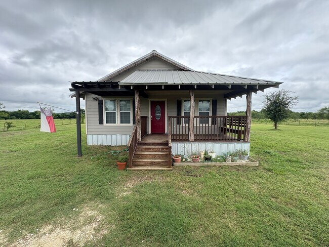 Primary Photo - 2 Bed, 2 Bath County Home on 1.5 Acres in ...