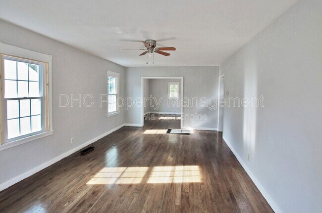 Building Photo - 1257 Lorenzo Dr SW