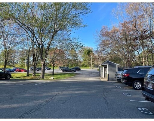 Building Photo - 500 Colonial Dr