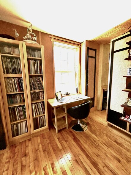 Building Photo - 241 Cumberland Ave