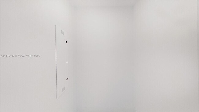 Building Photo - 300 Biscayne Blvd Way