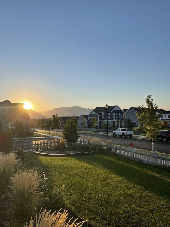 Building Photo - 11366 Sandbank Way