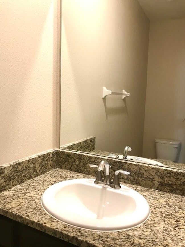 Building Photo - 3/2.5 GATED COMMUNITY - TOWNHOUSE - GREAT SCHOOLS IN PALMER RANCH