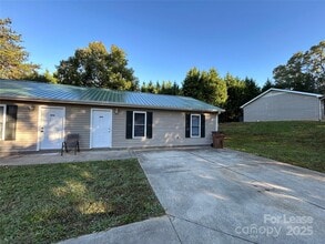 Building Photo - 108 Bryans Way