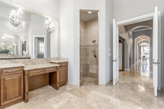 Building Photo - 3111 Lake Ridge Ln