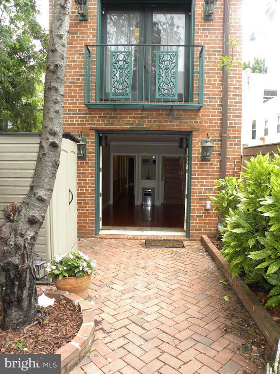 Building Photo - 222 N Patrick St
