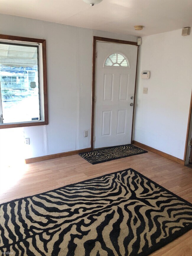 Building Photo - 3 br, 1.5 bath House - 115 Cotton Street