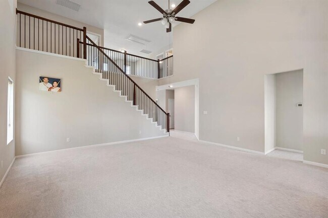 Building Photo - 113 Copper Lily Dr