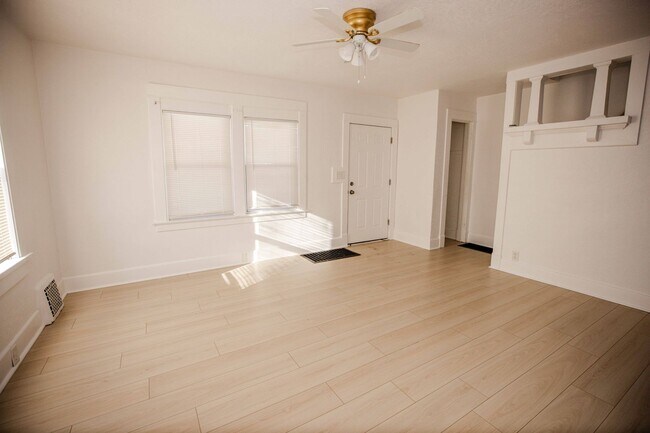 Building Photo - Remodeled three bedroom home available for rent!