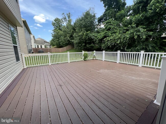 Building Photo - 4511 Nightingale Ct