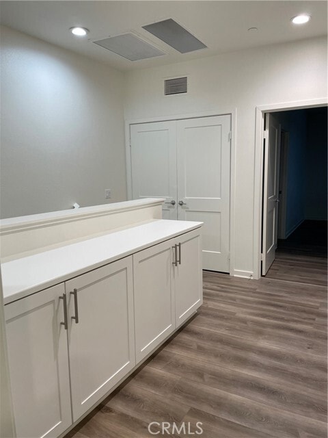 Building Photo - 590 Boulder Cir