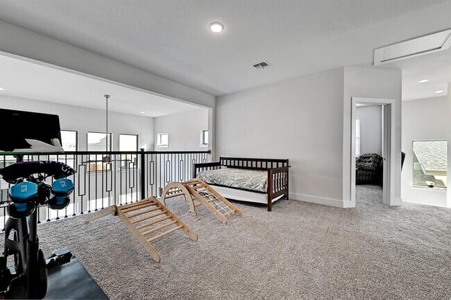 Building Photo - 8509 Silverthorne St