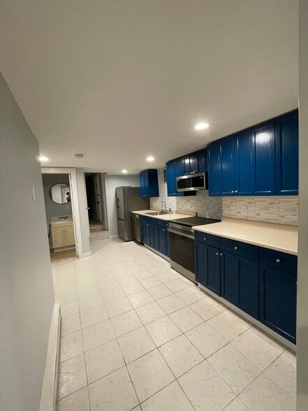 Building Photo - 94 5th St