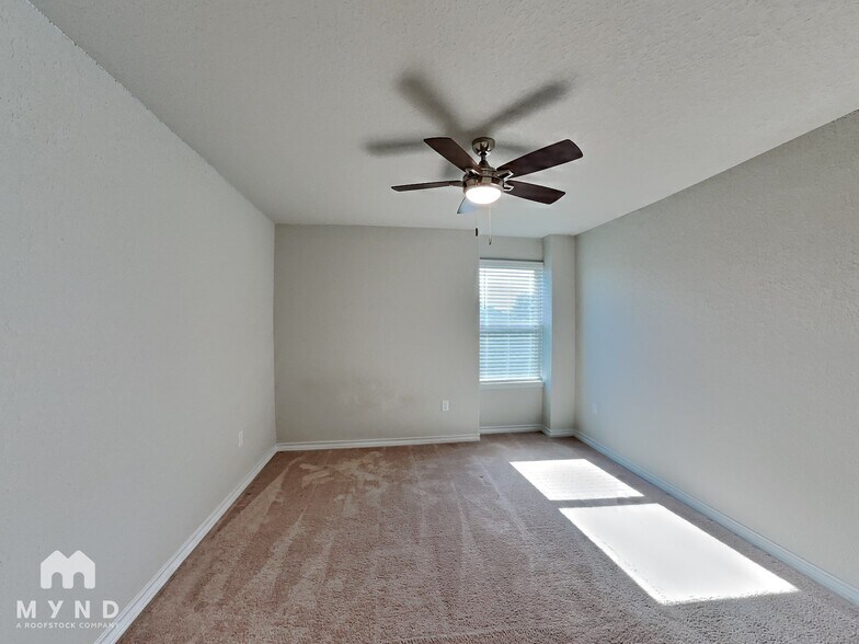 Building Photo - 12546 Blazing Saddle