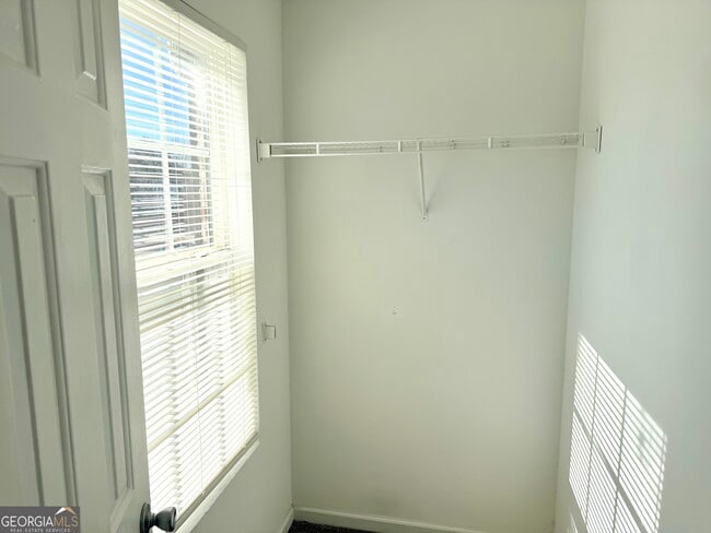 Building Photo - 8330 Oakley Cir