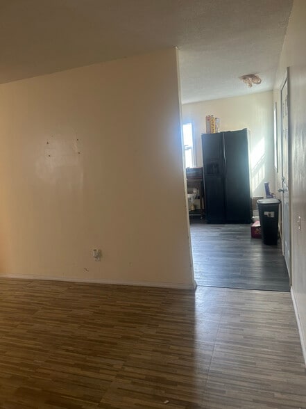 Building Photo - 3586 20th Pl