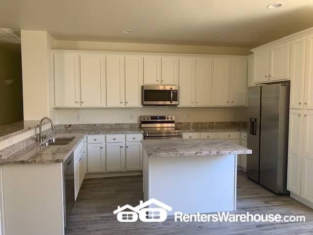 Building Photo - 4836 N 126th Dr