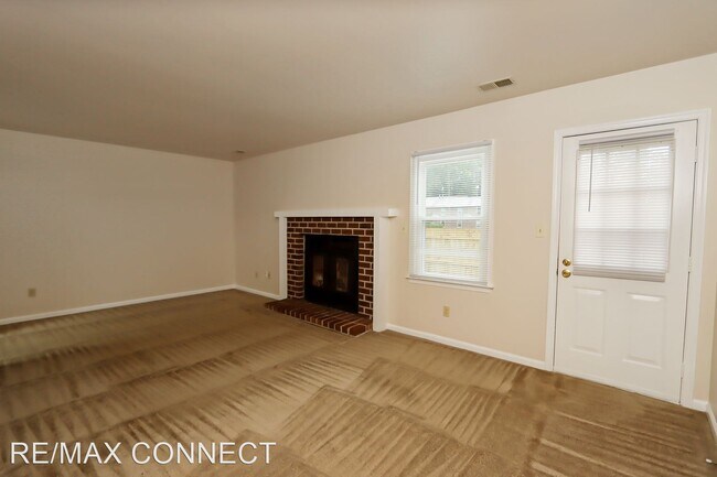 Building Photo - 3 br, 2.5 bath House - 76 Charles Parish