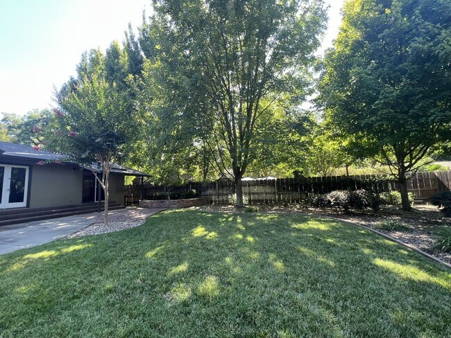Building Photo - Immaculate 3/2 Near Big Chico Creek-Must See!
