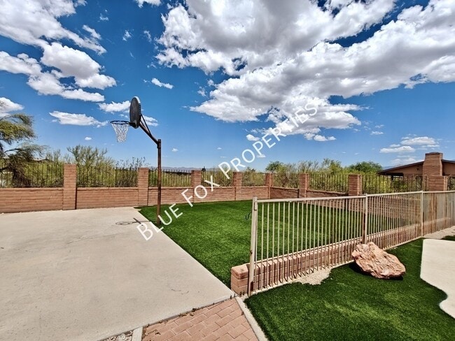 Building Photo - 5440 W Placita De La Promesa