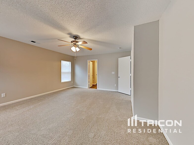 Building Photo - 4332 Stone Mountain Dr