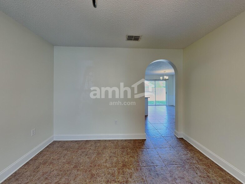 Building Photo - 4315 Stonefield Dr