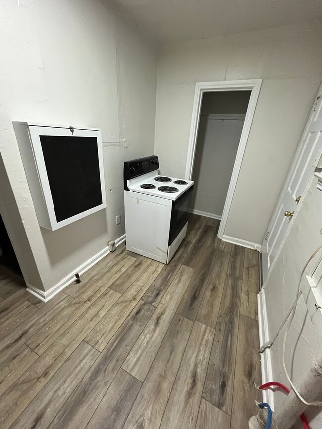 Building Photo - 20 Muscogee Dr