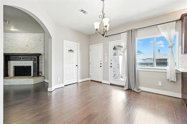 Building Photo - 1420 Tudor Dr