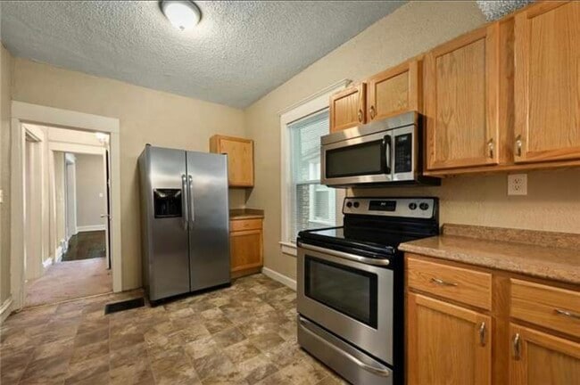 Building Photo - 3815 Baltimore Ave