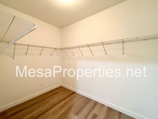 Building Photo - 15818 Iron Canyon Ln