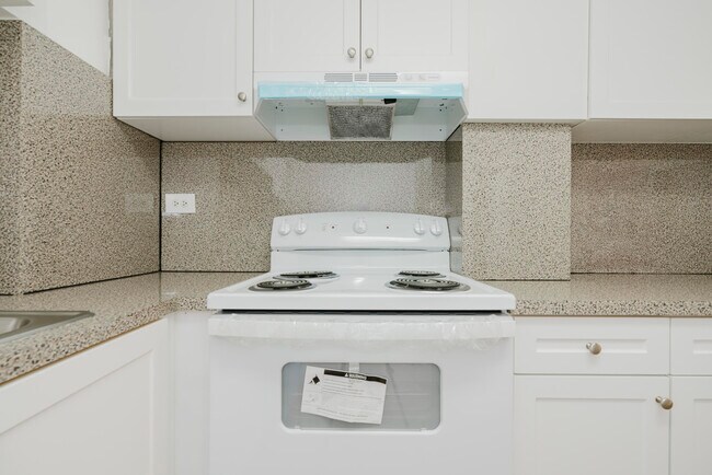 Building Photo - 2800 N Flagler Dr