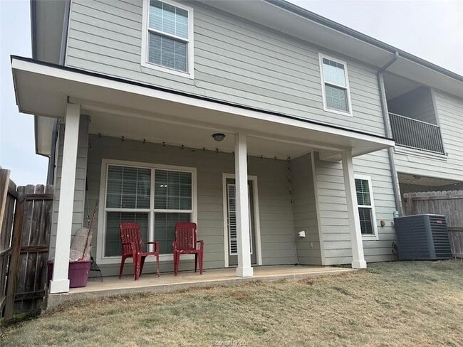 Building Photo - 3420 Summerway Dr