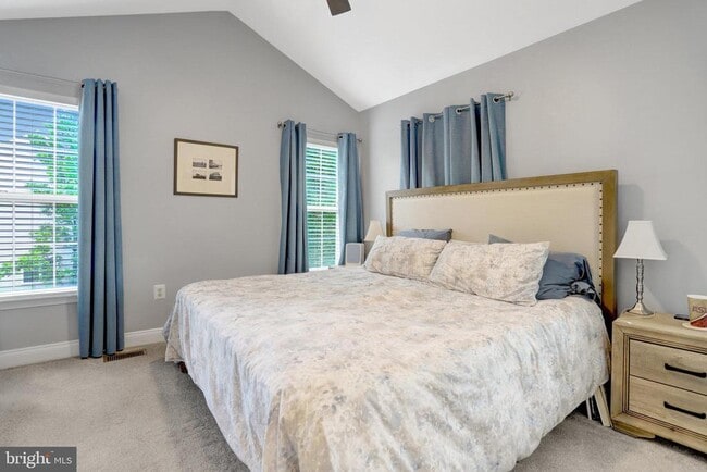 Building Photo - 3825 Watkins Mill Dr