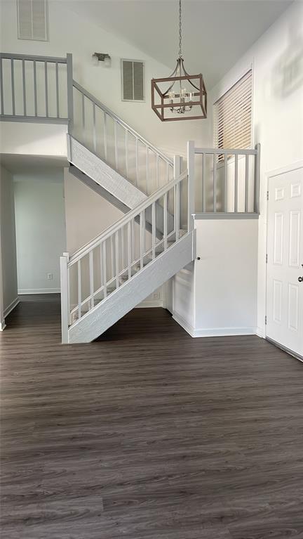 Building Photo - 2122 Braesmeadow Ln