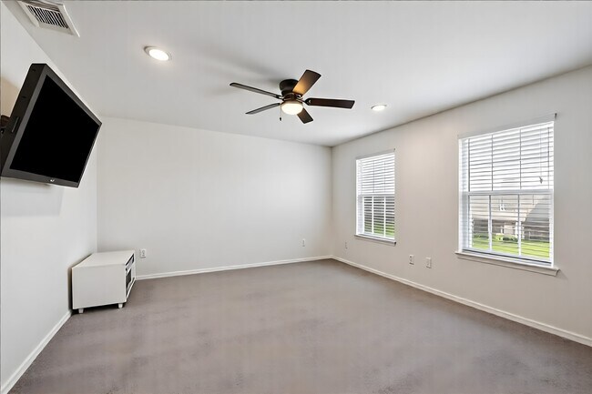 Building Photo - 5514 Downie Draw Ranch Trail