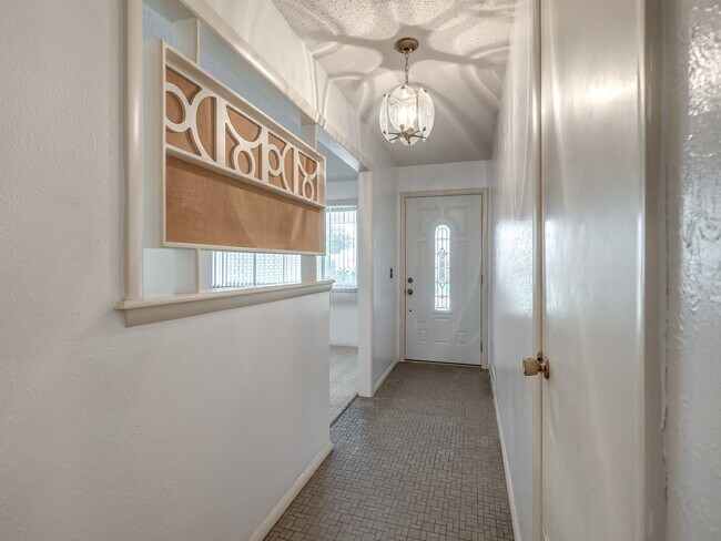 Building Photo - 6721 St Mary's Cir