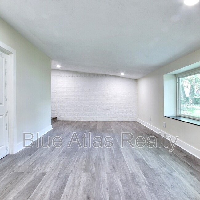 Building Photo - 5708 Flamingo Ct