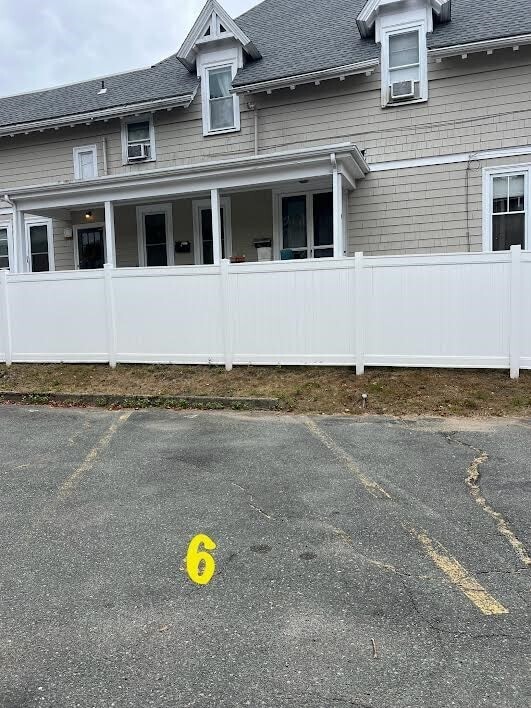 Building Photo - 90 Cedar St