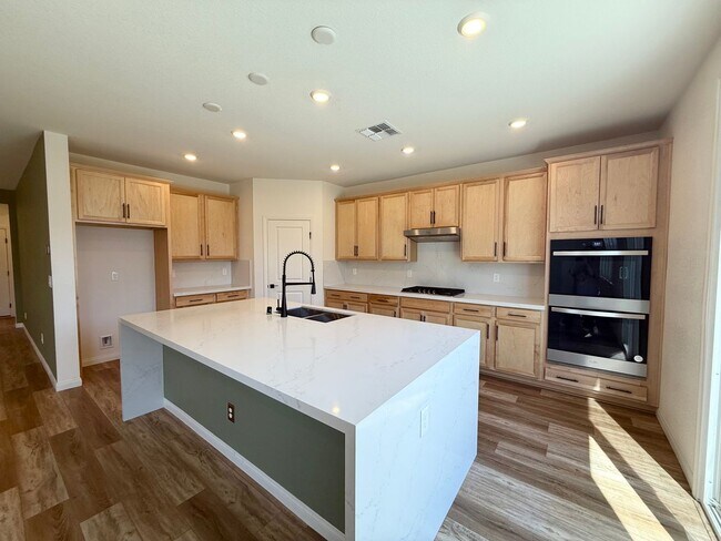 Building Photo - Spacious Southwest Las Vegas Gem | 5 Beds, Loft & 3,000+ Sq Ft Living
